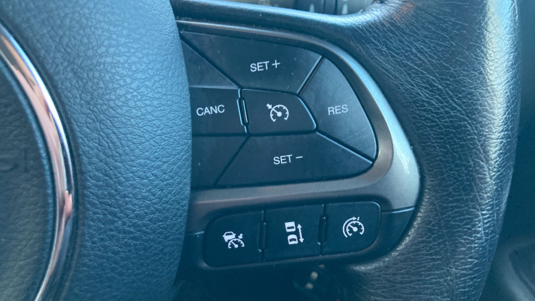 Jeep Renegade 1.3 T4 GSE Limited 5dr DDCT Petrol Hatchback